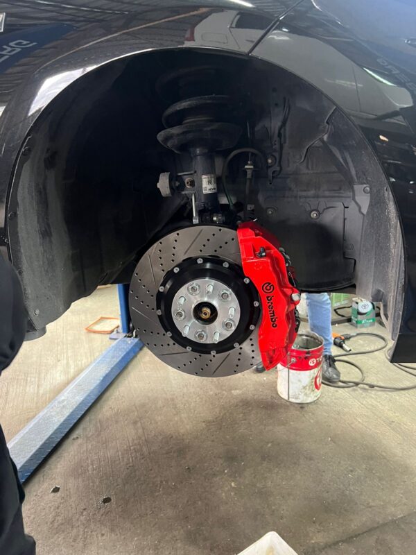 Усиленная 6ти поршневая тормозная система Brembo 18Z для Volvo V40 передняя ось от R18 — изображение 2