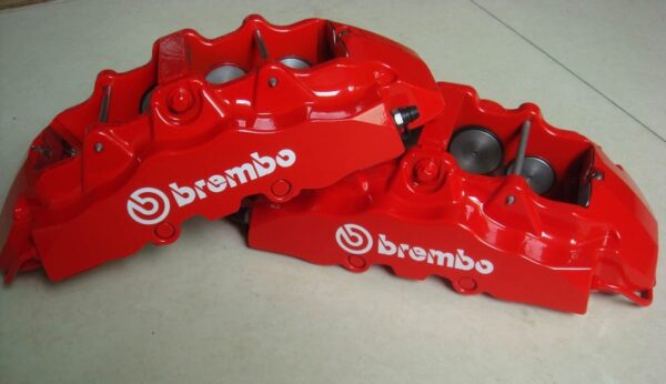 Спортивная 8ми поршневая тормозная система Brembo GT8 для Subaru Legacy передняя ось от R20 — изображение 3