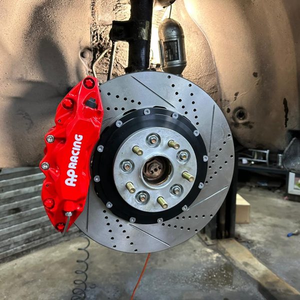 Усиленная 6-поршневая тормозная система AP Racing CP9040 для Kia Mohave (передняя ось, от R18)