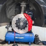 Усиленная 6ти поршневая тормозная система Akebono 9n для Audi A8 передняя ось от R19